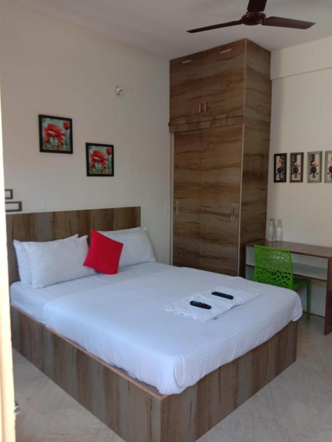 Sk Residency Bed and Breakfast Bangalore Exteriör bild
