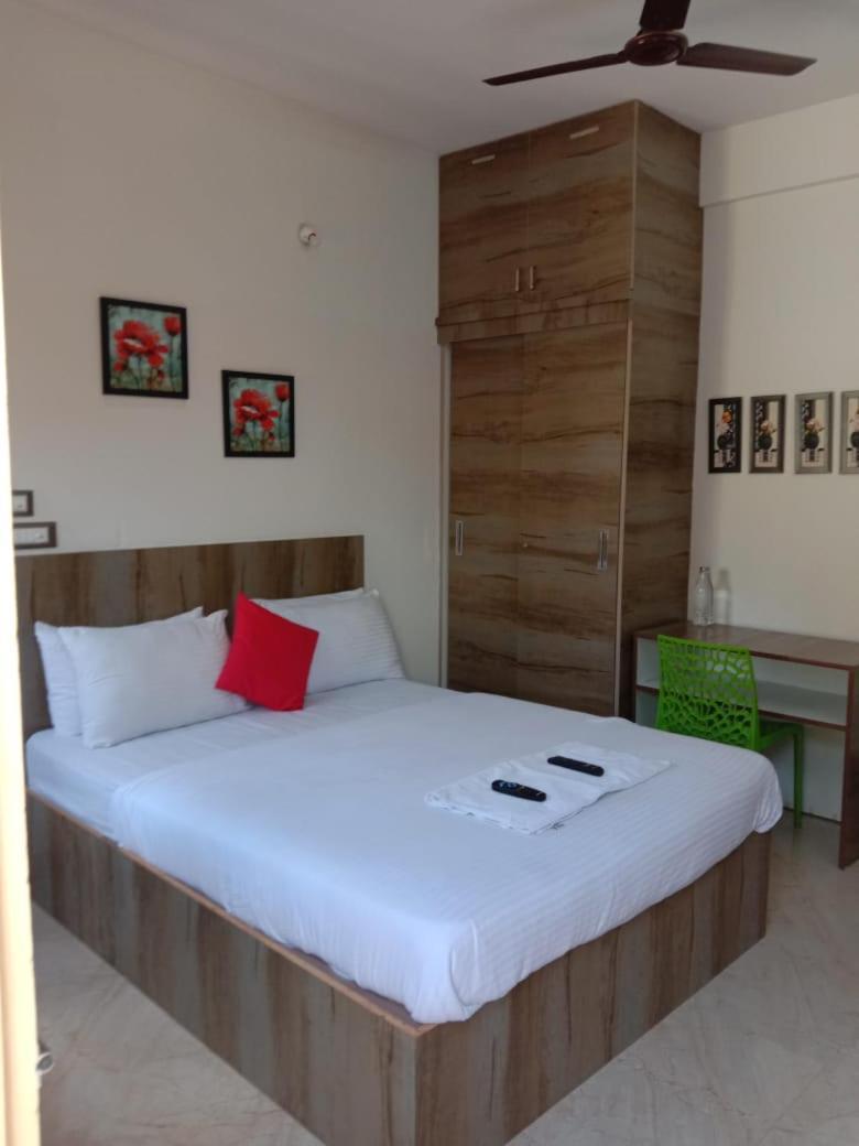 Sk Residency Bed and Breakfast Bangalore Exteriör bild